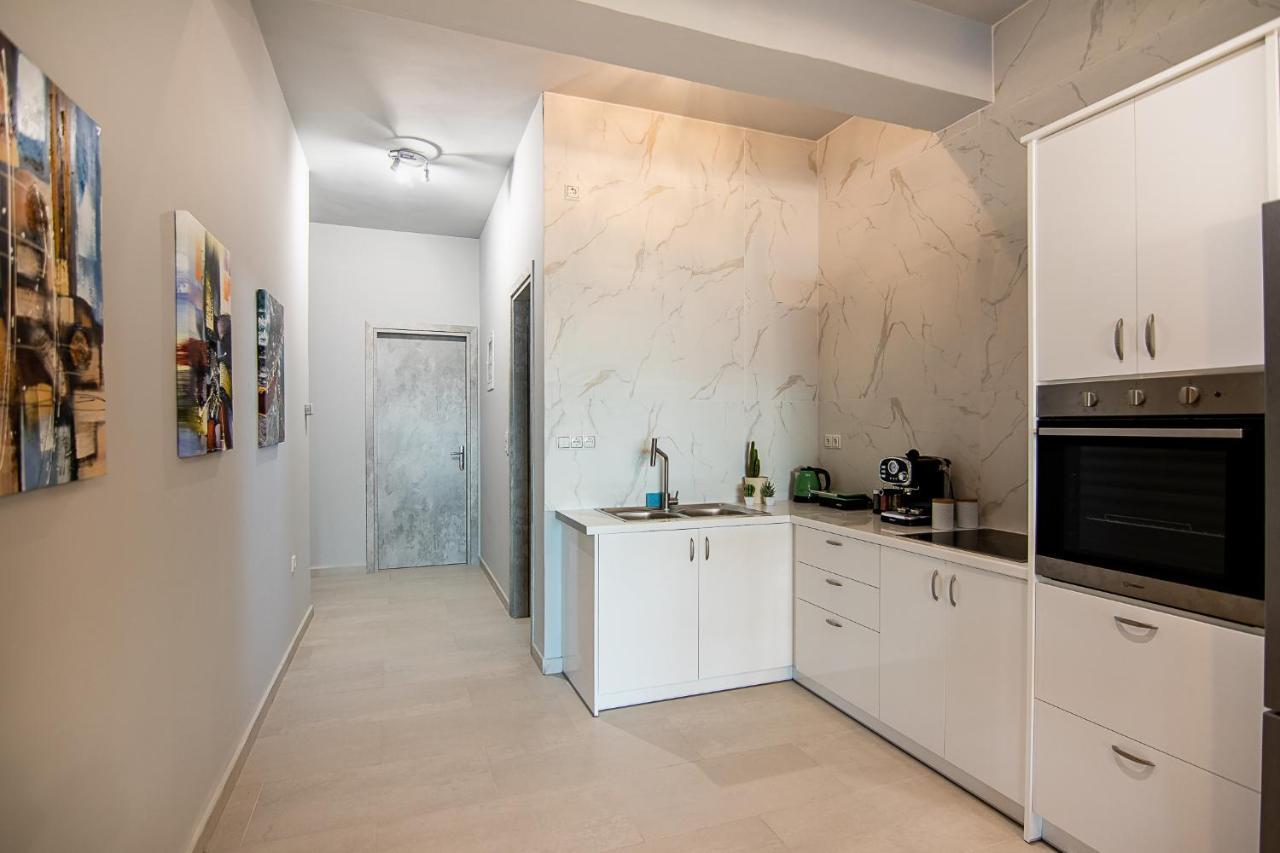 Georgianna'S Suite With Private Pool , 'Blank Suite' Charokopio Exterior photo