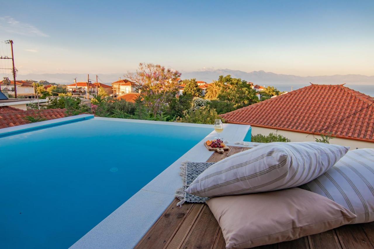 Georgianna'S Suite With Private Pool , 'Blank Suite' Charokopio Exterior photo