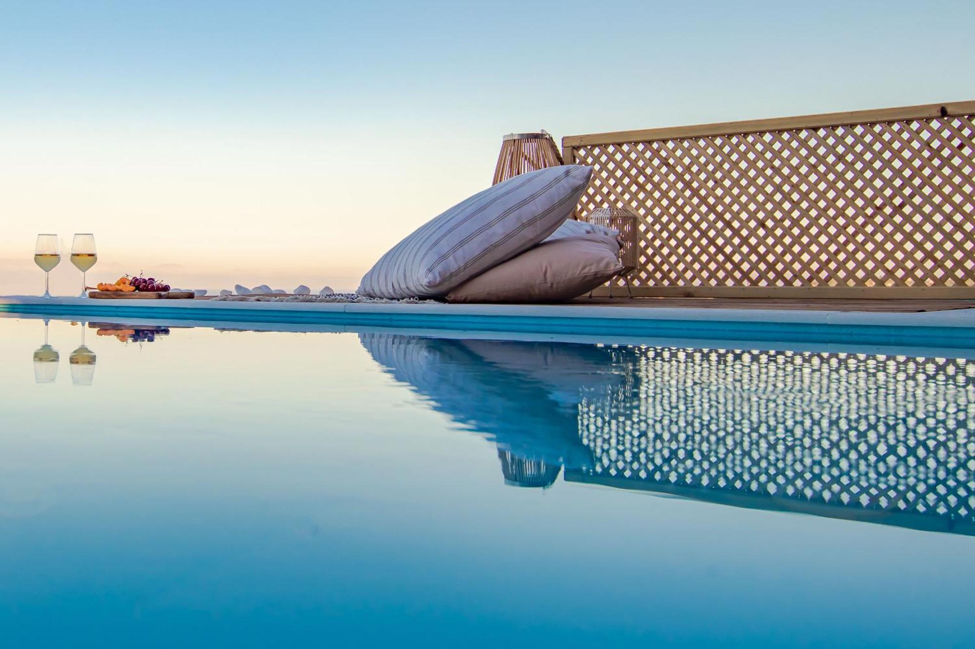Georgianna'S Suite With Private Pool , 'Blank Suite' Charokopio Exterior photo